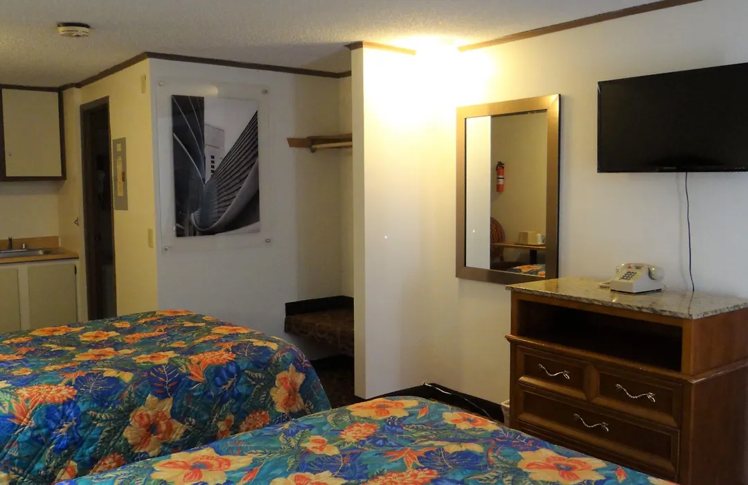 Stay Inn-1