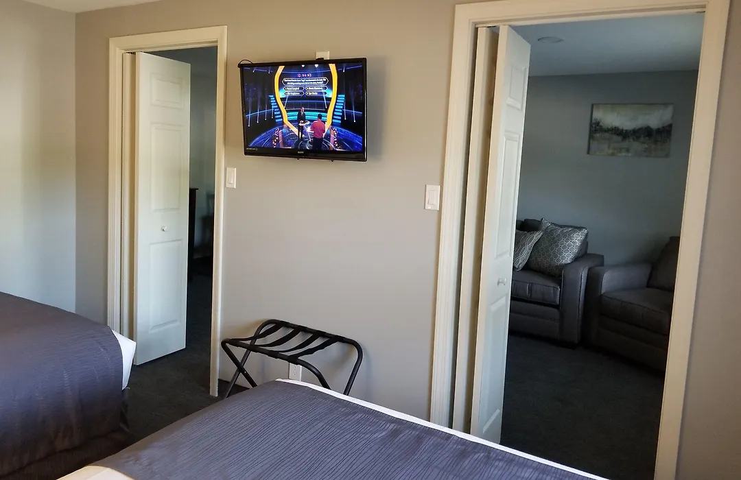 Mt. Madison Inn & Suites-1