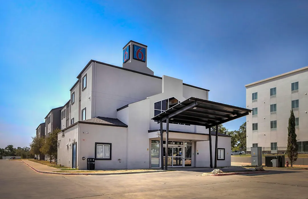 Motel 6-Cedar Park, Tx-1