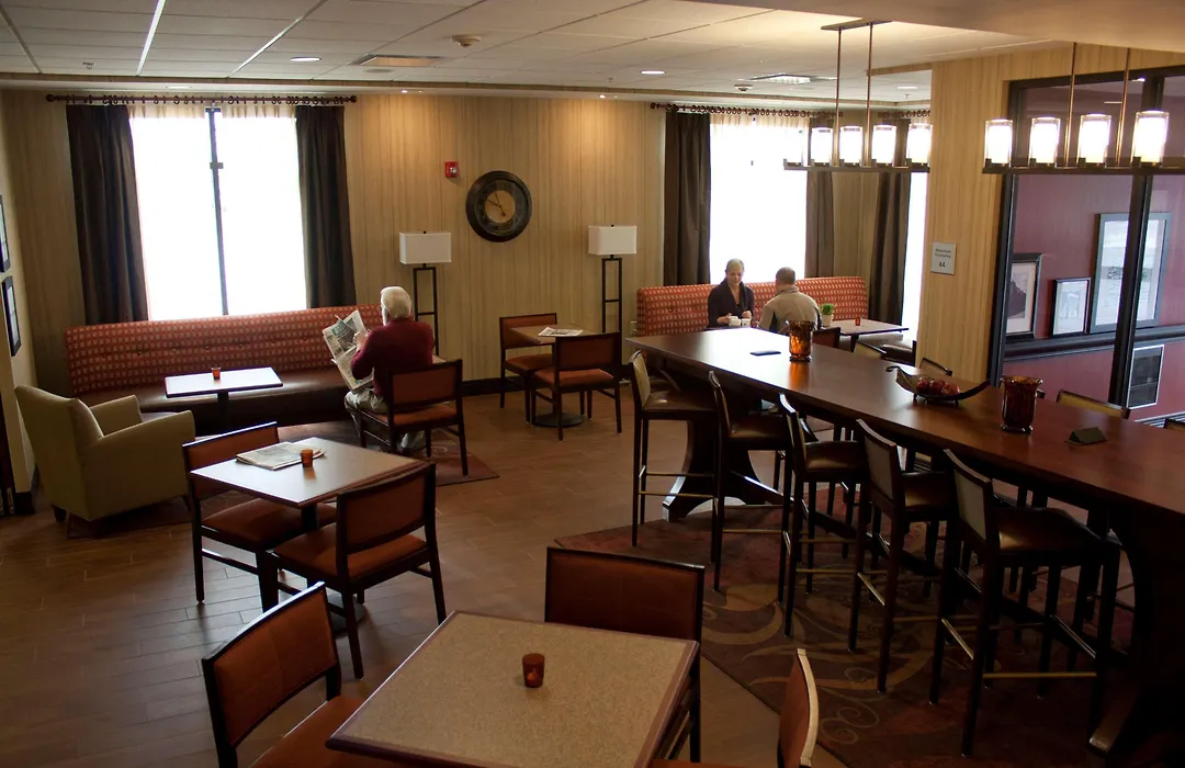 Hampton Inn - Burlington-1