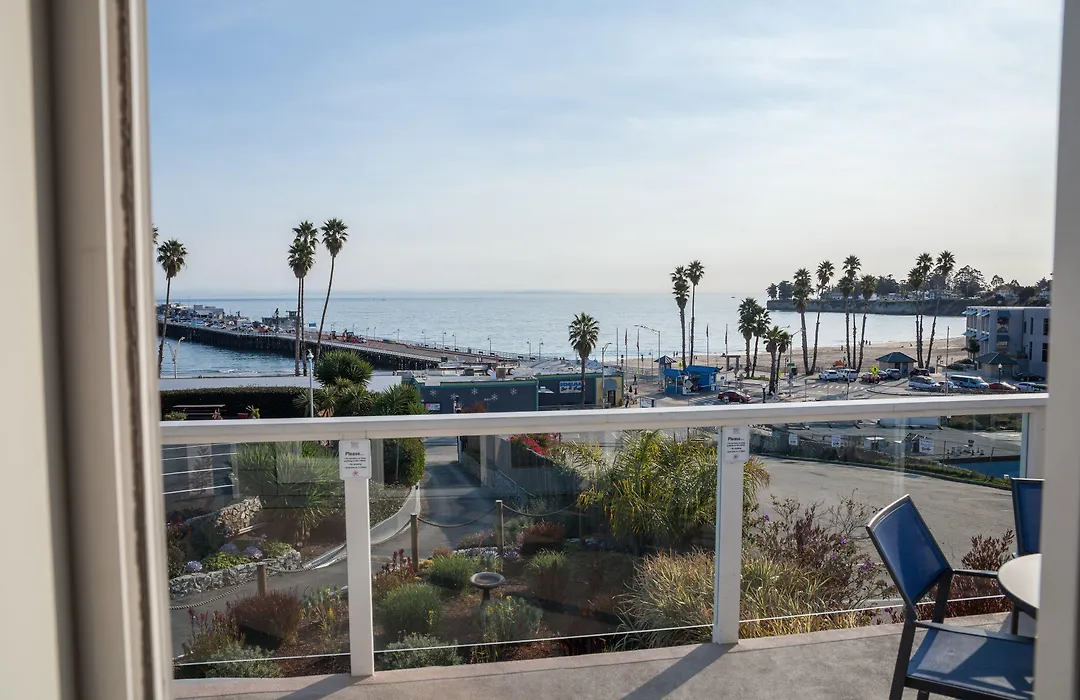 Beach Street Inn And Suites-1