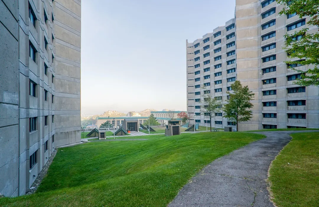 Zum Mtl Auberge D'Ete - Universite De Montreal-1
