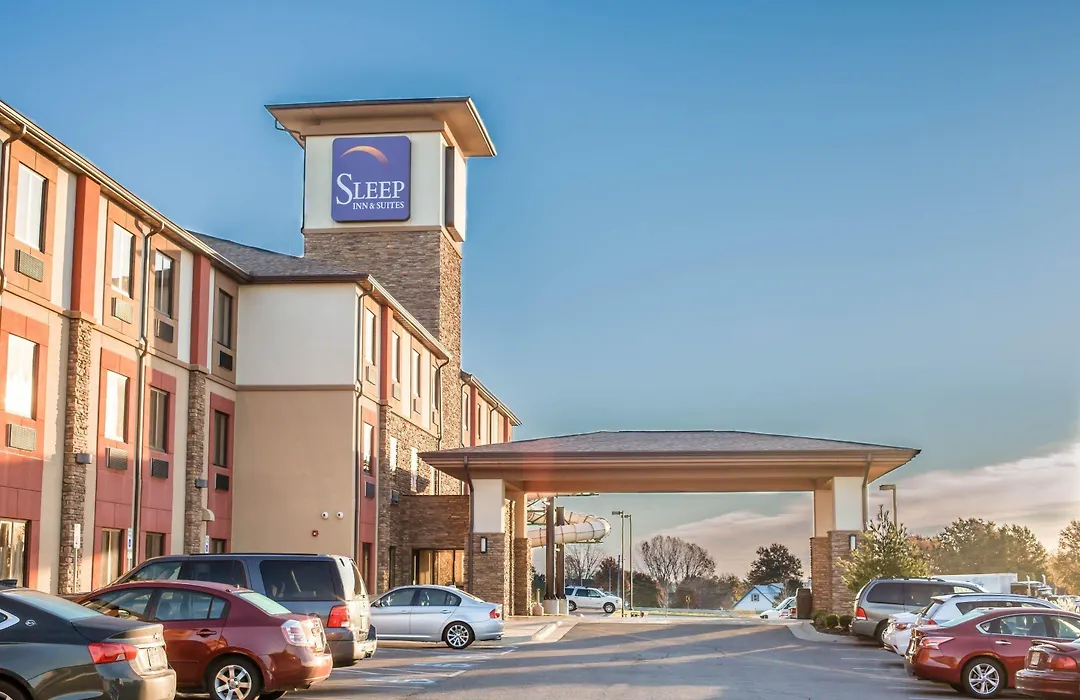 Sleep Inn & Suites Indoor Waterpark-1