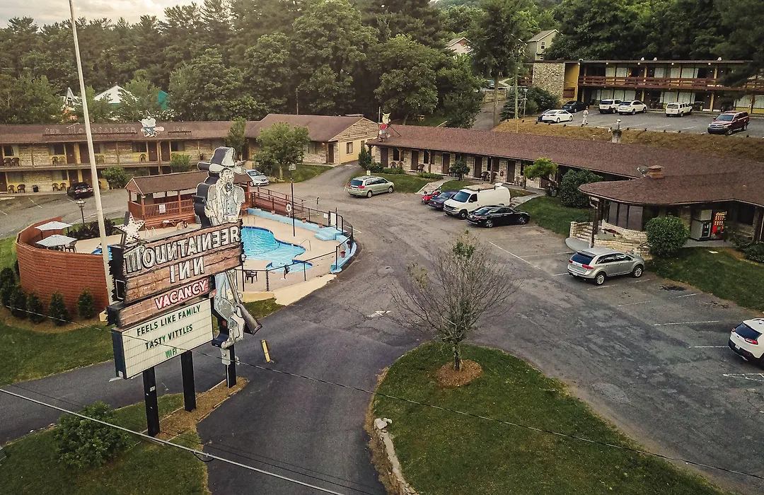 The Mountaineer Inn - Asheville-1