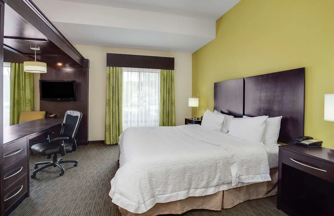 Hampton Inn Ozark-1