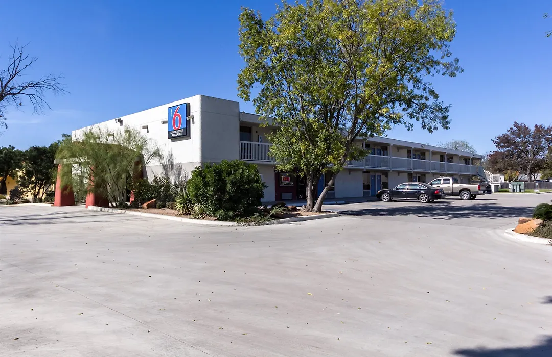 Motel 6-Uvalde, Tx-1