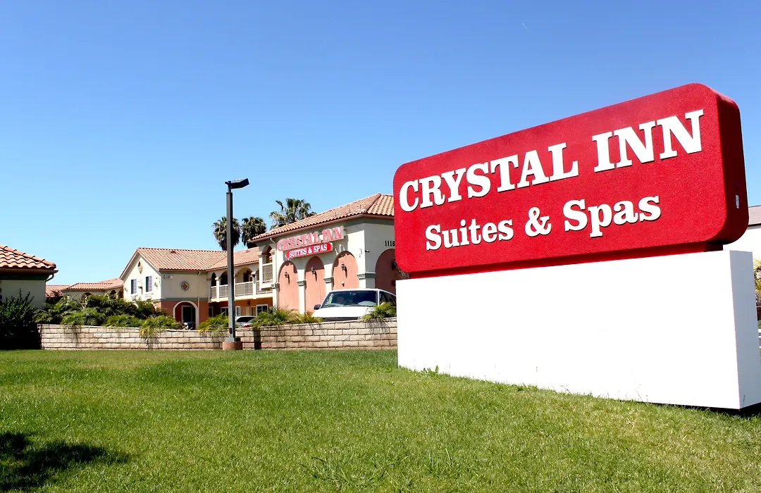 Crystal Inn Suites & Spas-1