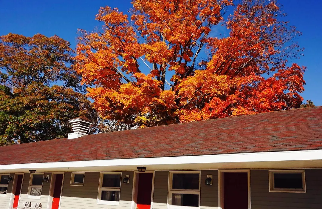 Gorham Motor Inn-1