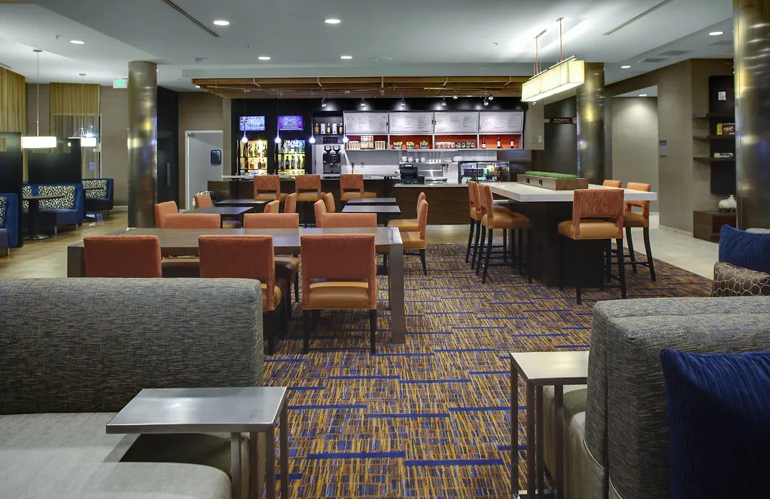 Courtyard By Marriott Boone-1