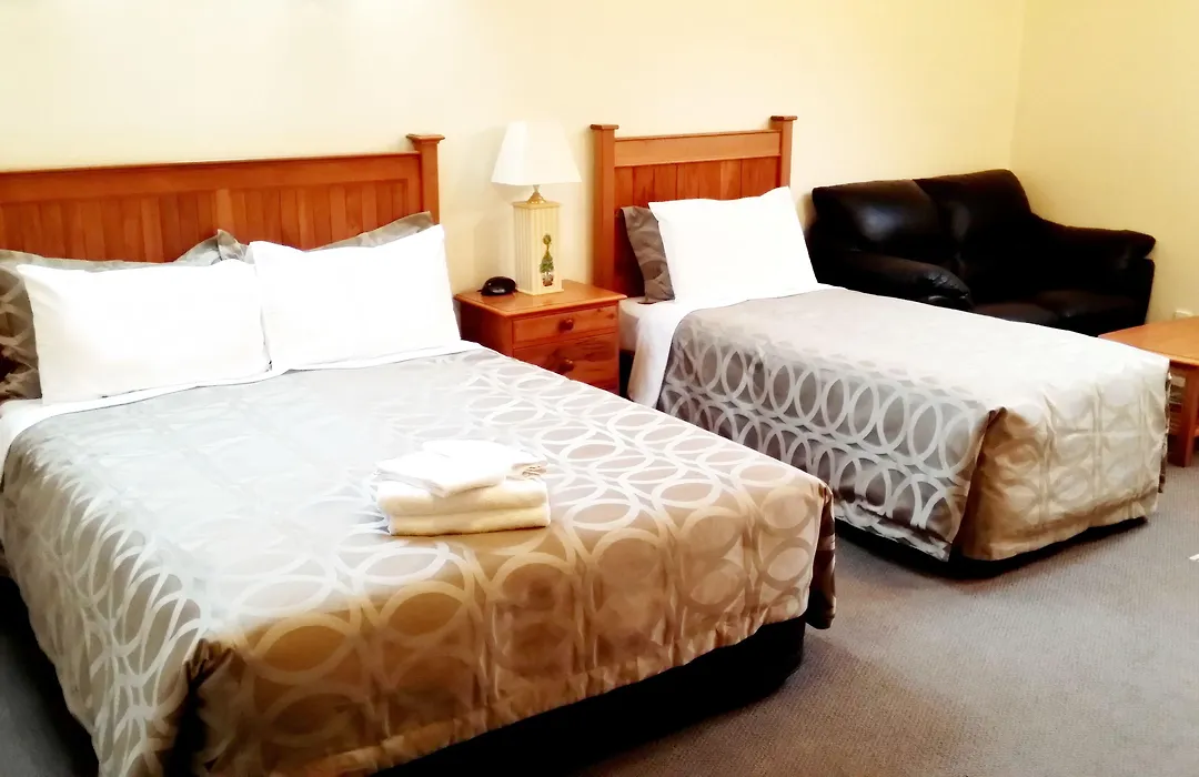 Rosewood Court Motel-1