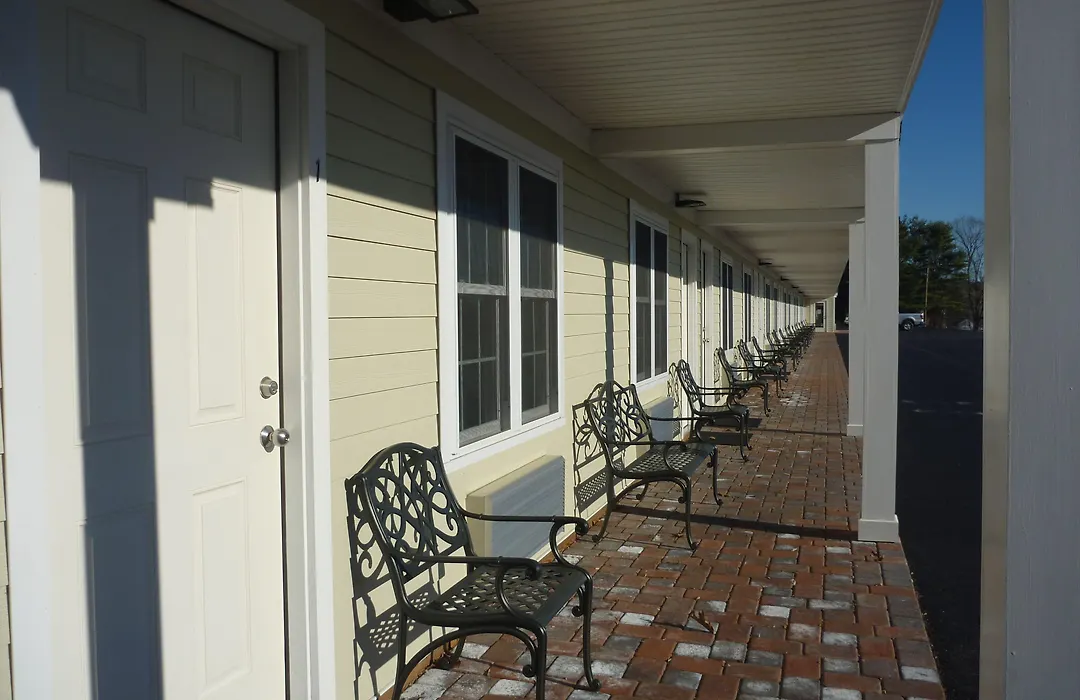 Yankee Clipper Motel-1