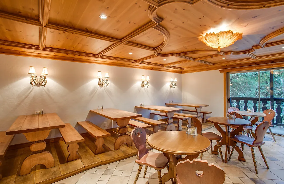 Alpine Rivers Inn-1