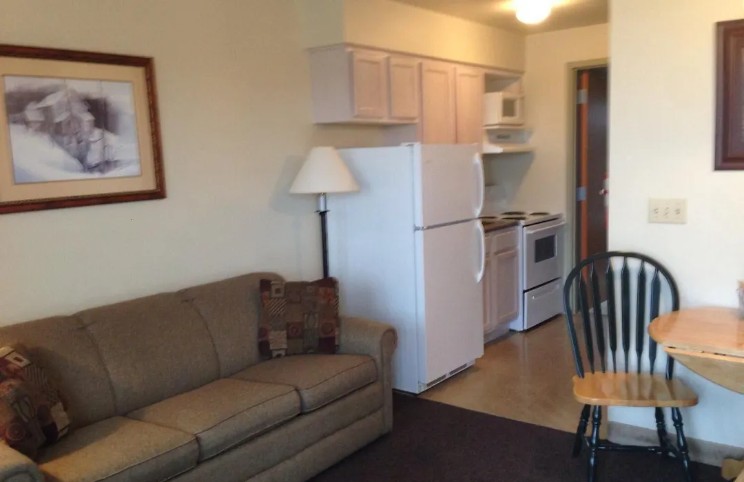All Suites Inn Budget Host-1