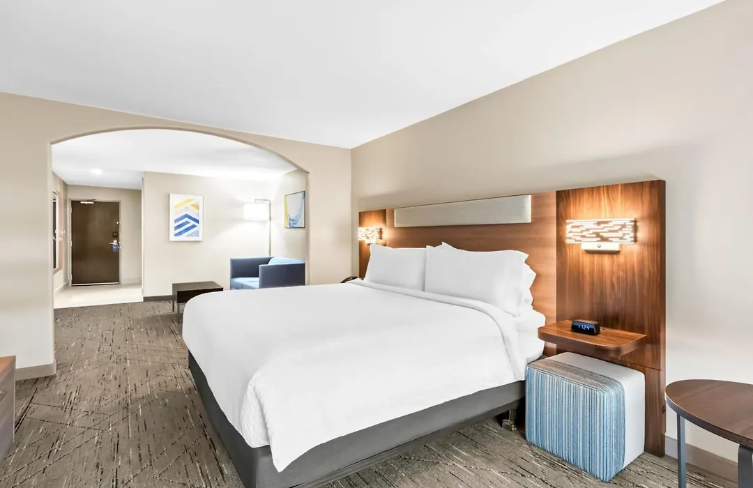Holiday Inn Express And Suites Hotel - Pauls Valley By Ihg-1
