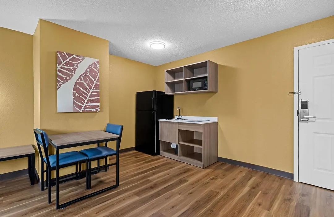 Mainstay Suites Charlotte - Executive Park-1