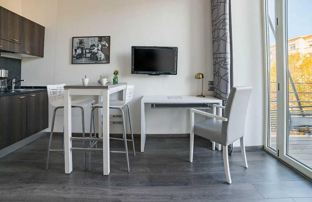 Lagrange Aparthotel Lyon Lumiere-1
