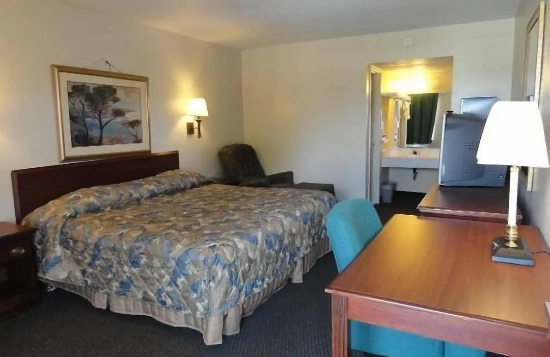 Red Carpet Inn-1