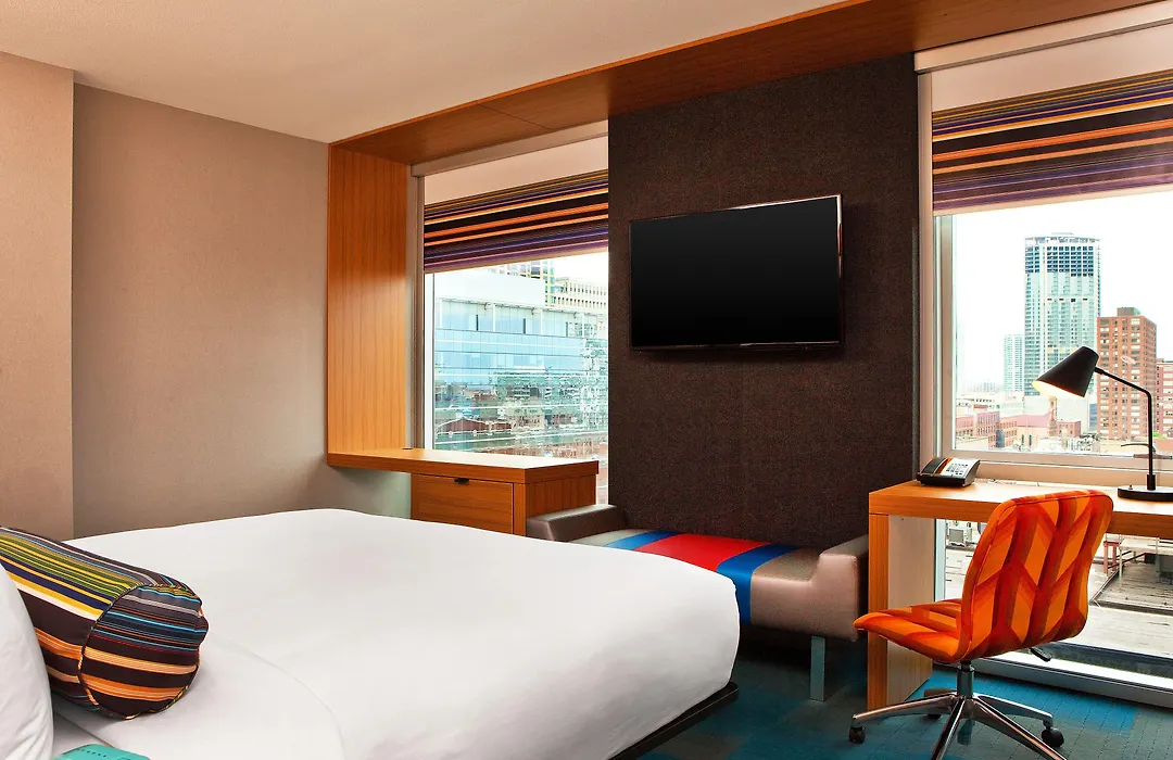 Aloft By Marriott Chicago Downtown River North-1
