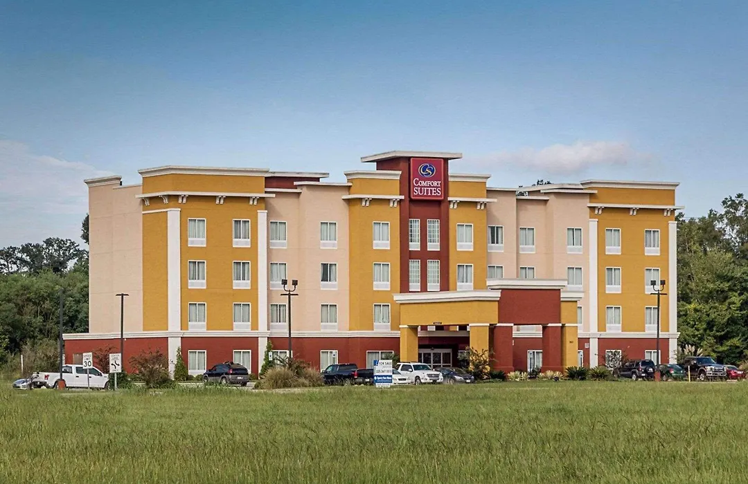 Comfort Suites Near Tanger Outlet Mall-1