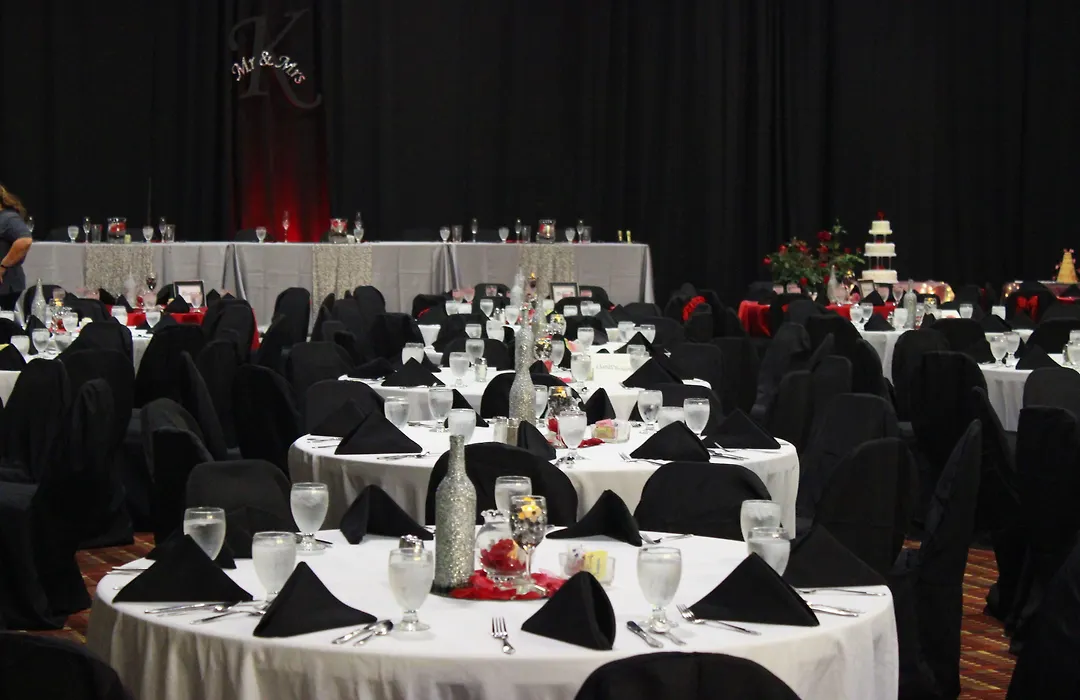 Grand Williston Hotel And Conference Center-1