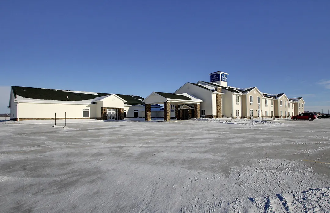 Cobblestone Inn & Suites - Bottineau-1
