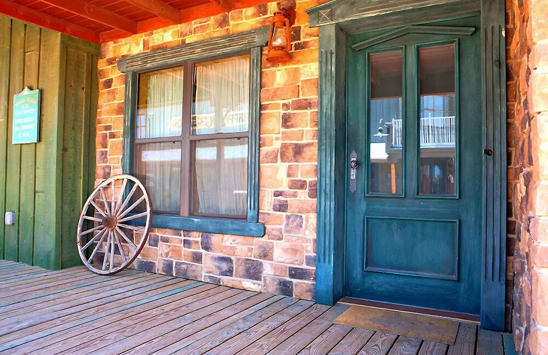 Tombstone Monument Guest Ranch-1