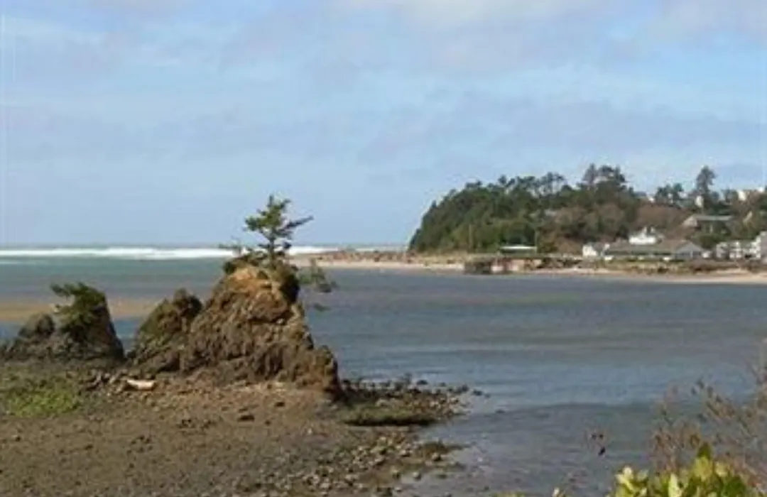 Salmonberry Inn & Beach House-1