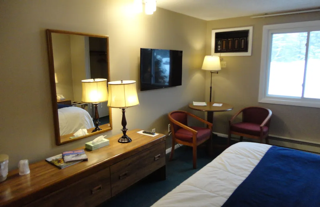 Eastern Inn & Suites-1