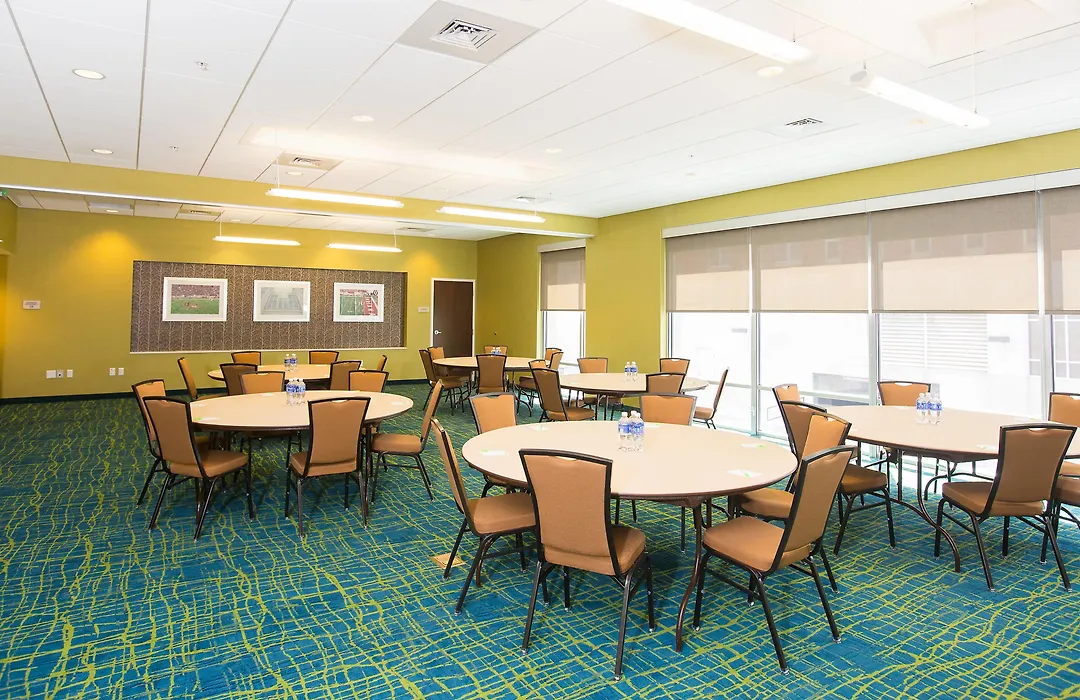 Springhill Suites By Marriott Bloomington-1