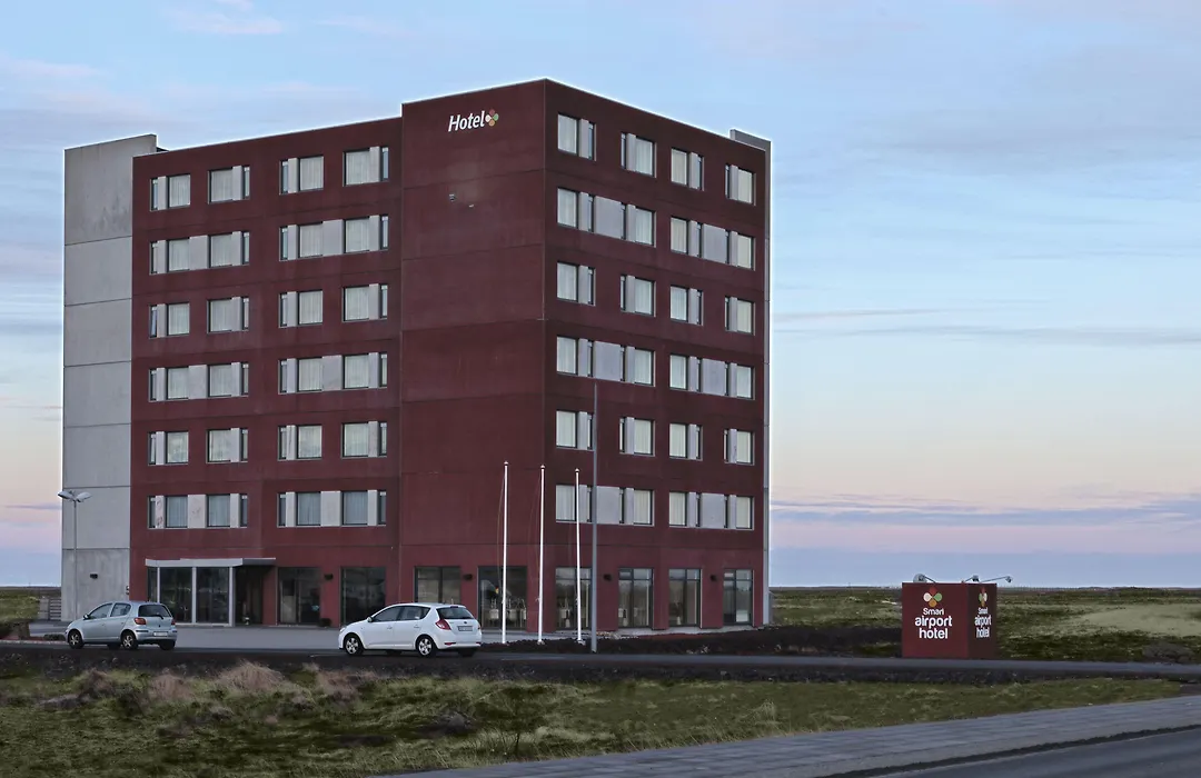 Aurora Hotel At Reykjavik-Keflavik Airport Terminal Kef-1