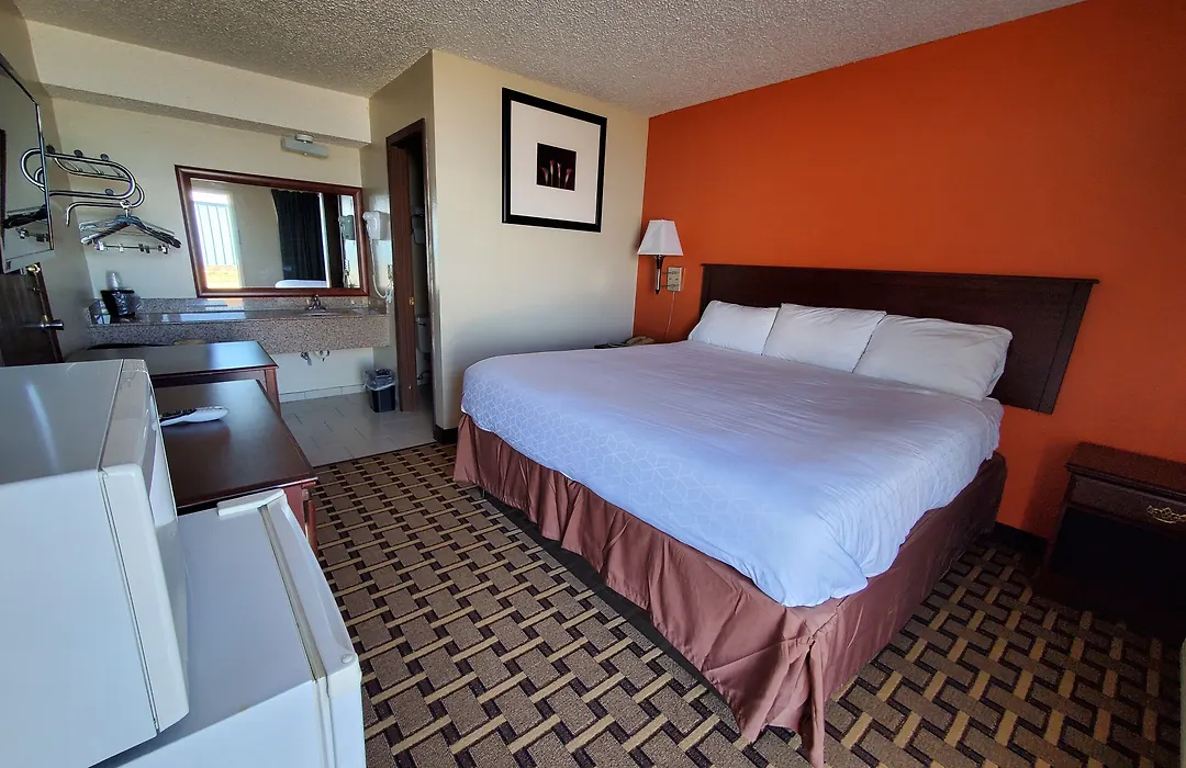 Relax Inn Henryetta-1