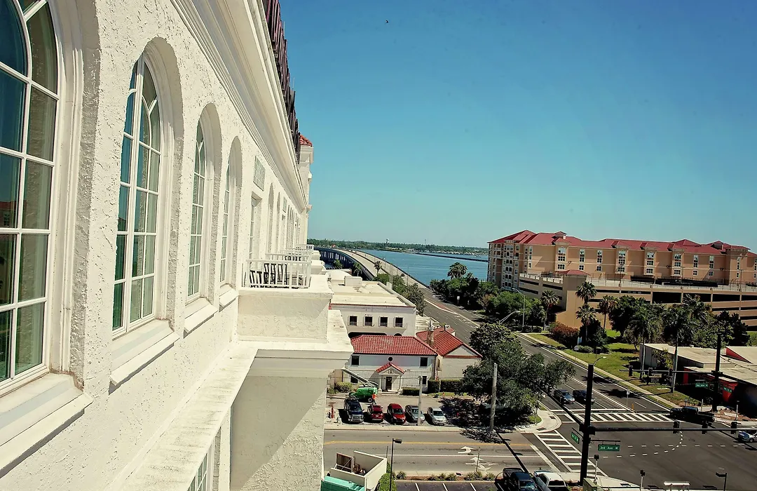 Hampton Inn & Suites Bradenton-1