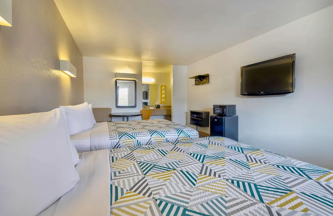Motel 6-Bryan, Tx - College Station-1