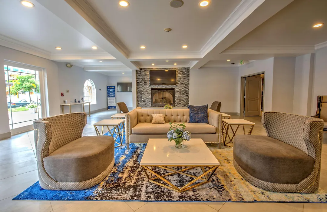 Best Western Plus Media Center Inn & Suites-1