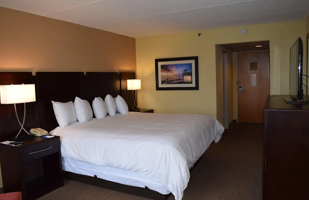 Bridgepointe Hotel & Marina-1