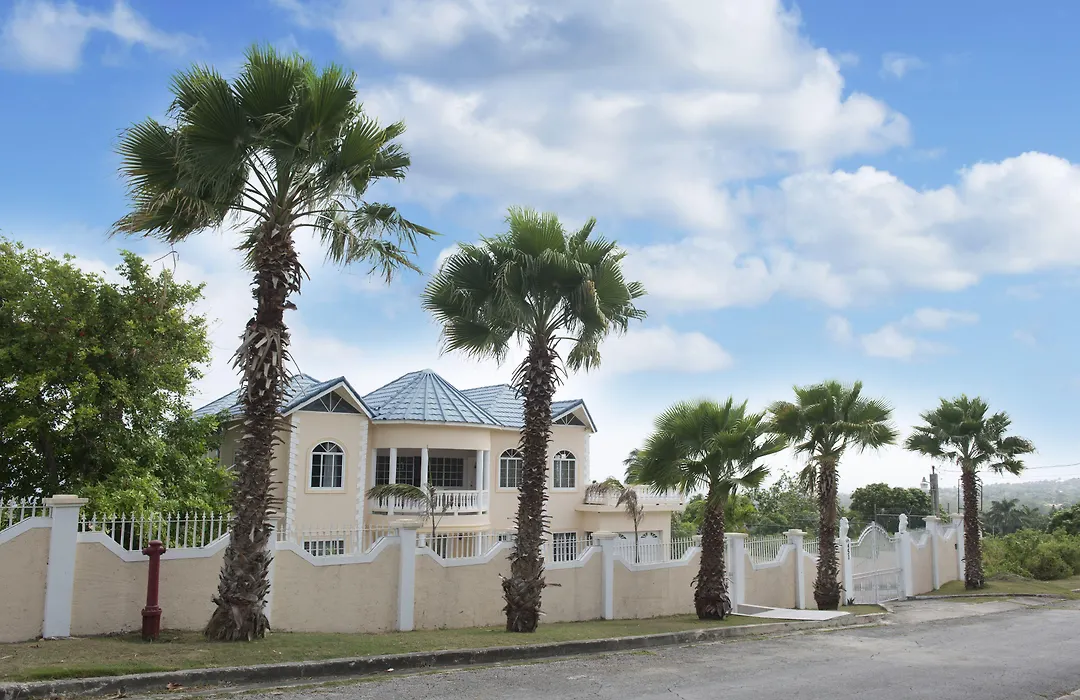 Celebrity Villa Jamaica-1