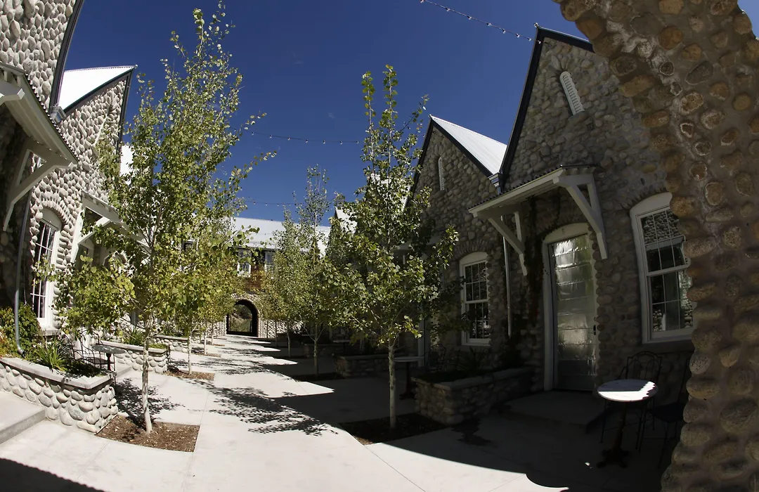 Surf Hotel & Chateau-1