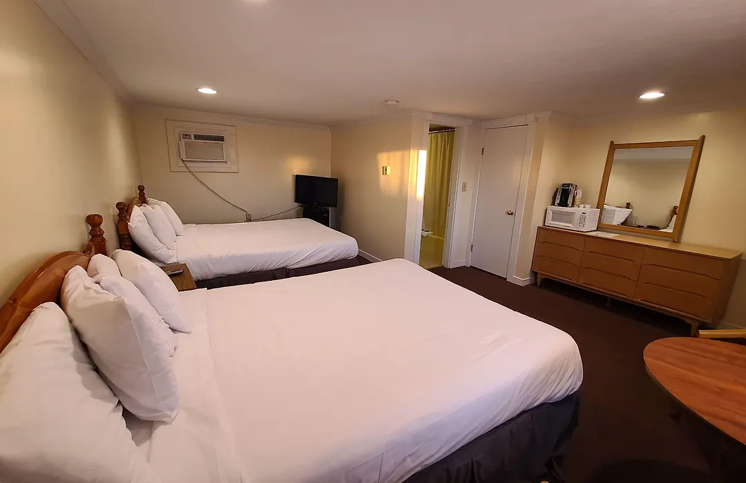 Tides Motel - Hampton Beach-1