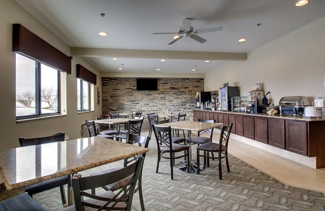 Cobblestone Inn & Suites - Fort Dodge-1