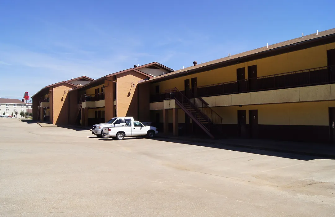 Holiday Lodge & Suites-1