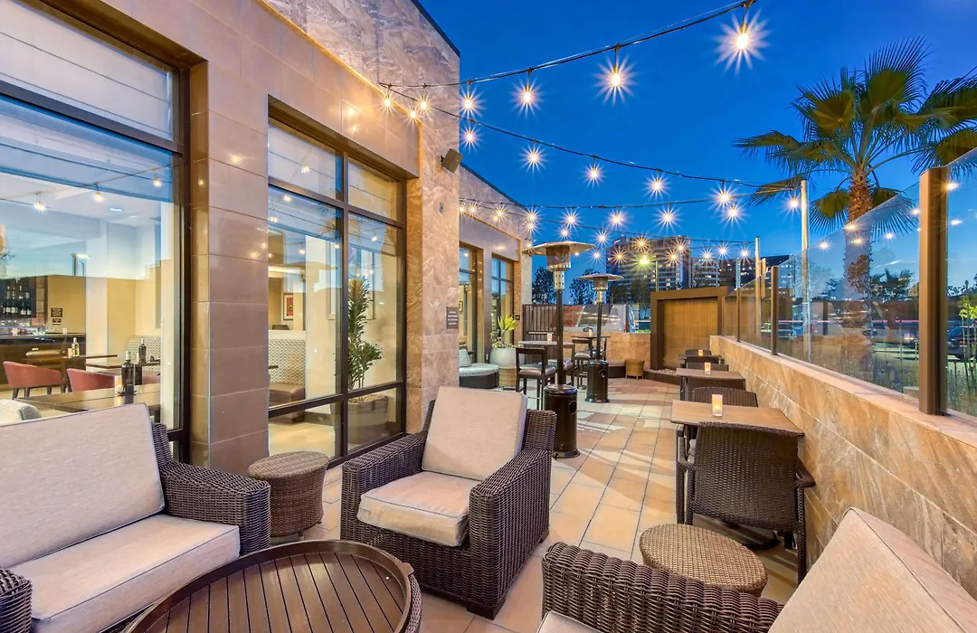 Hilton Garden Inn Irvine/Orange County Airport-1