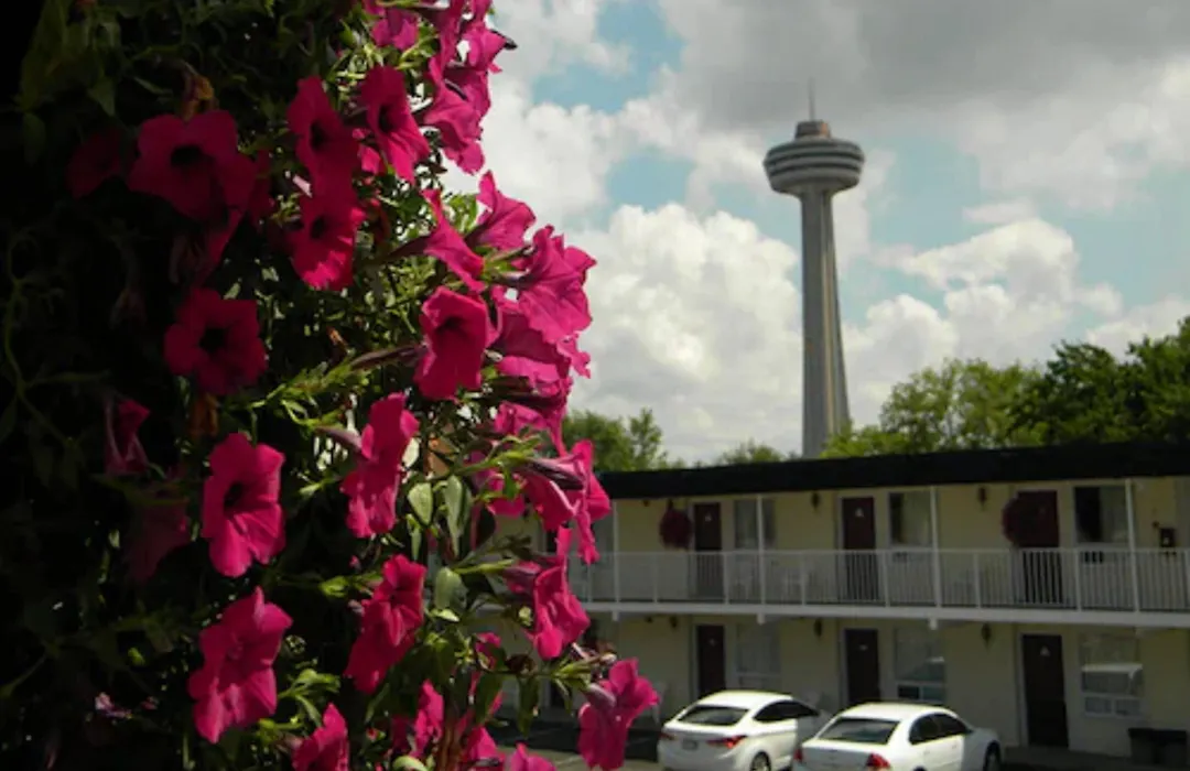 Fairway Inn By The Falls-1