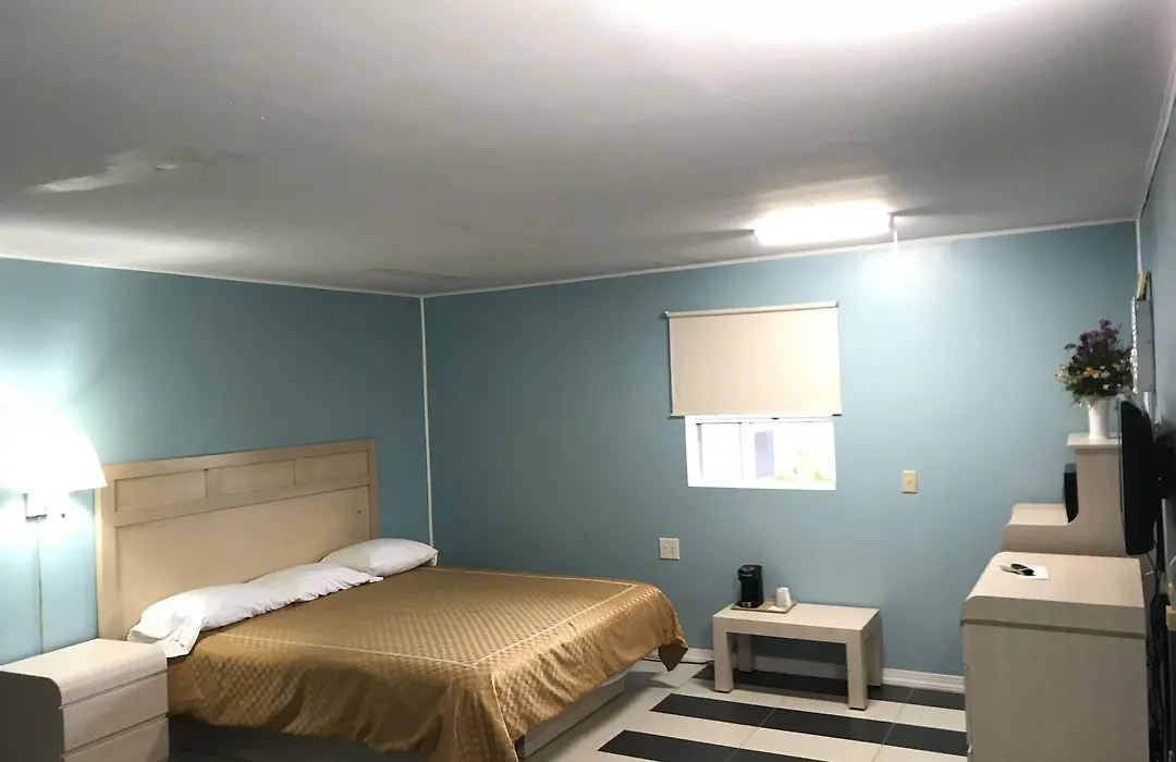 Apollo Inn - Cocoa-1