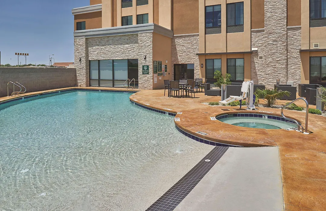 La Quinta By Wyndham Carlsbad-1