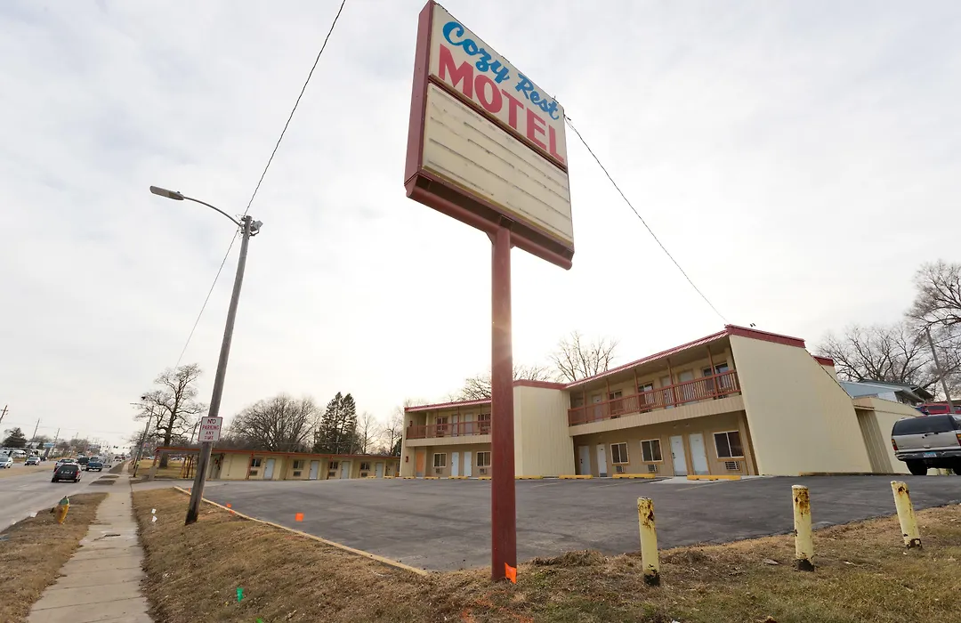 Cozy Rest Motel-1