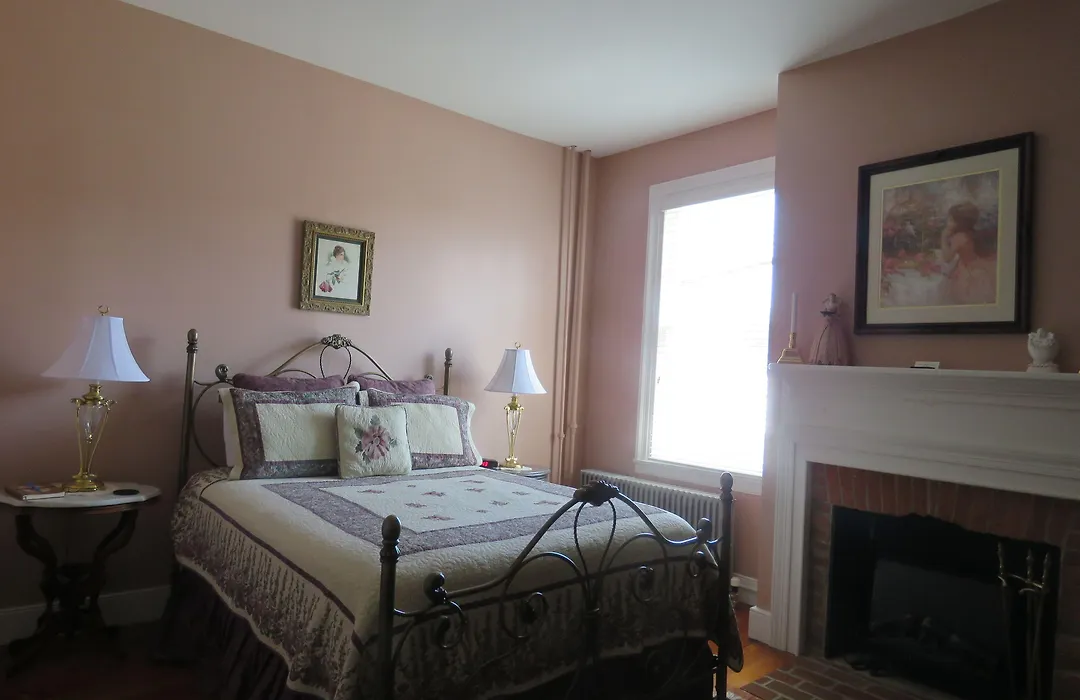 The Swope Manor Bed & Breakfast-1