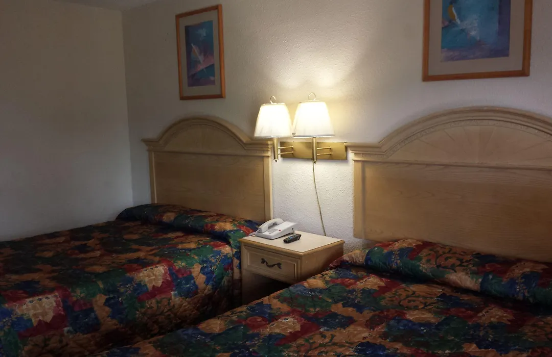 Garden Inn & Suites-1