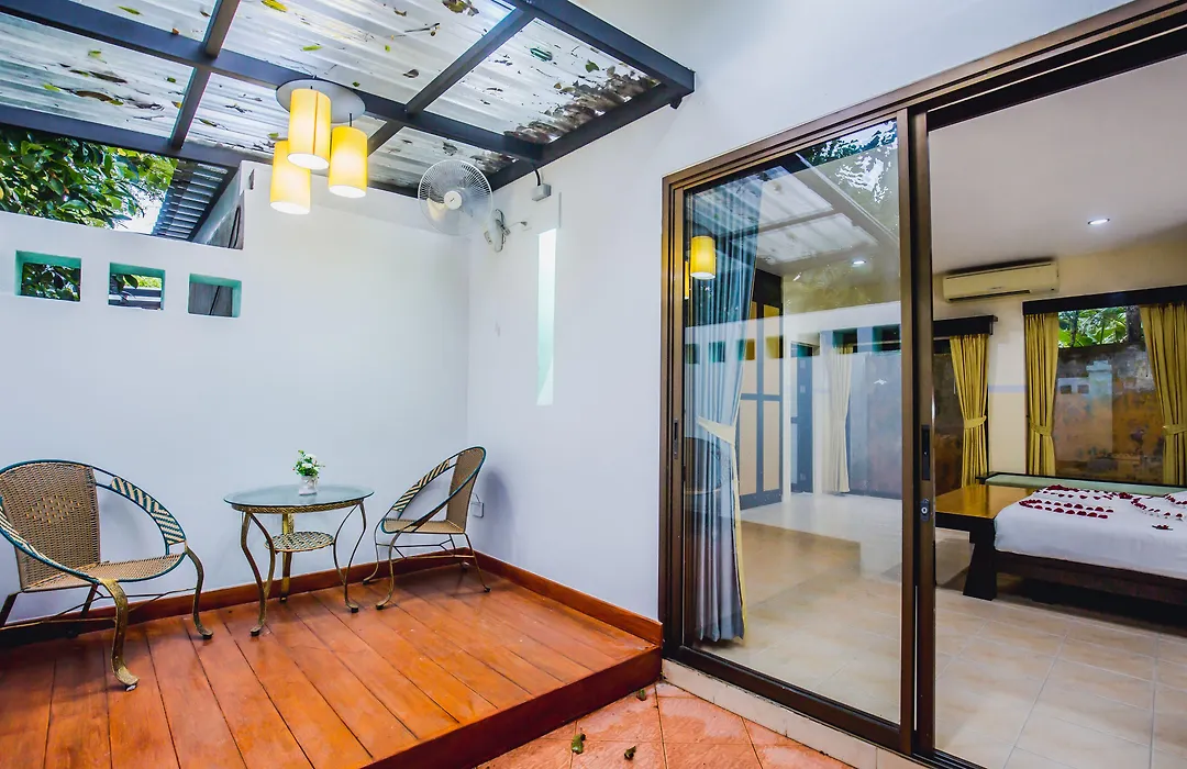Karon Whale Resort-1