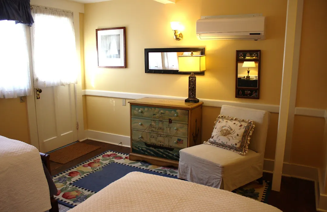 The Oak Bluffs Inn-1
