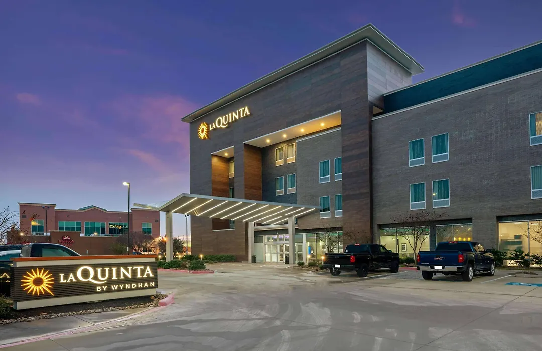 La Quinta By Wyndham College Station South-1